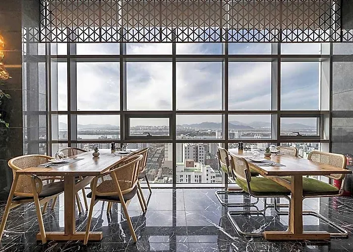 Layers Hadan Hotel 4*